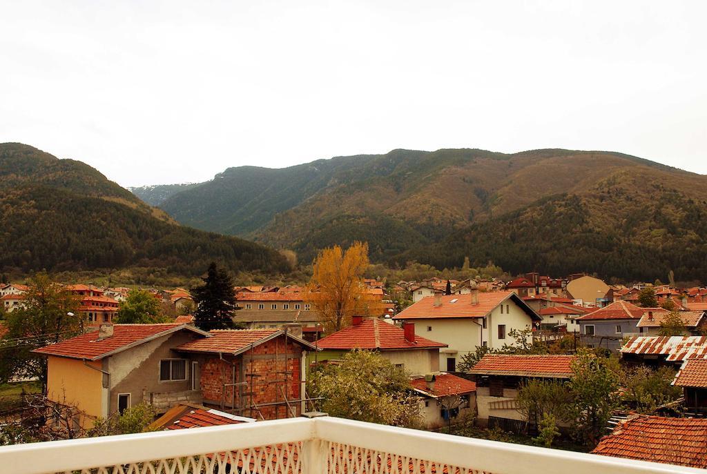Семеен Хотел Виа Лакус Saparewa Banja Zimmer foto