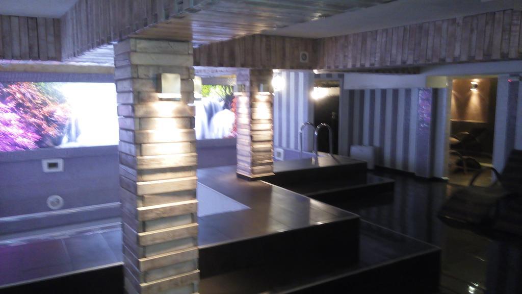 Семеен Хотел Виа Лакус Saparewa Banja Exterior foto